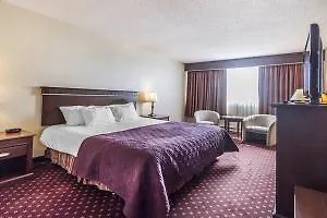 Clarion Hotel Quebec City 4*,